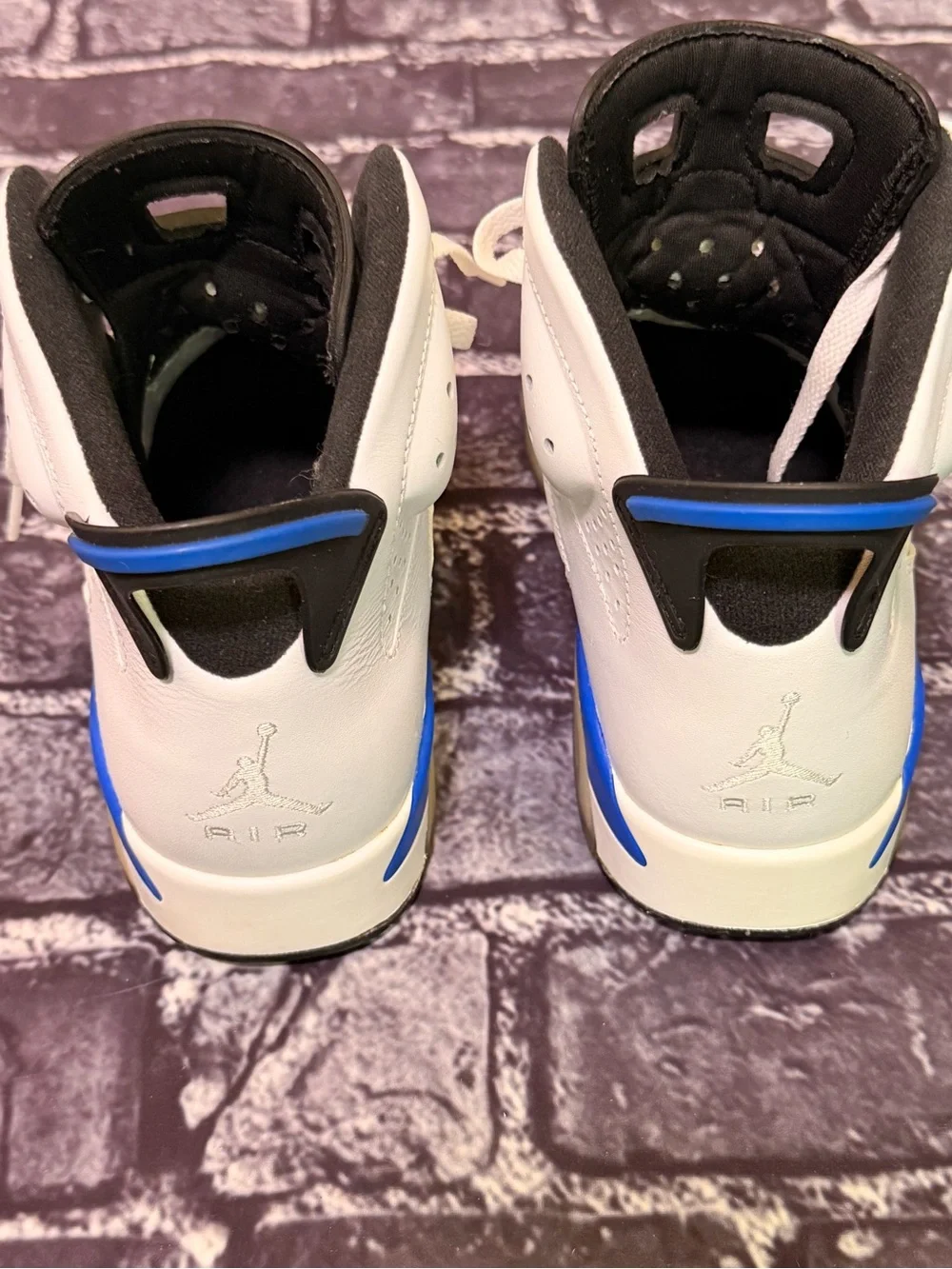 Nike air Jordan retro 6 sport blue size 8.5